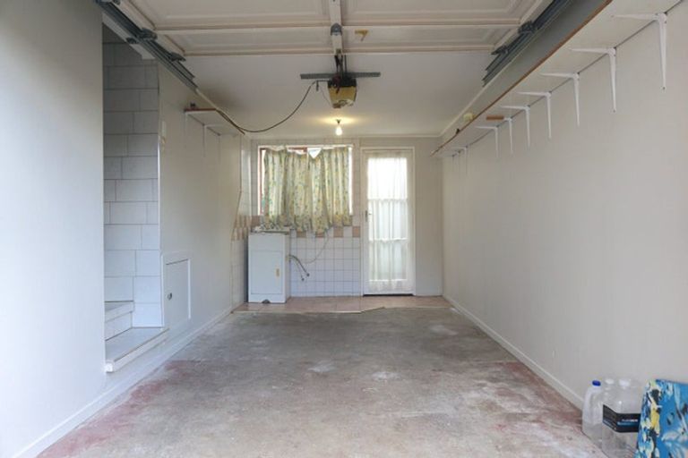 Photo of property in 3/38 Ballater Place, Highland Park, Auckland, 2010