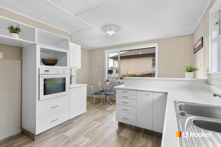 Photo of property in 44 Turnbull Street, Brockville, Dunedin, 9011