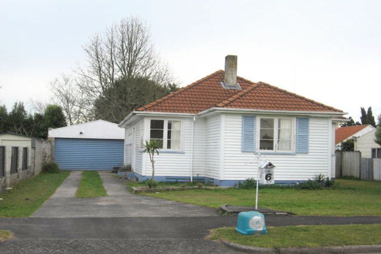 Photo of property in 6 Armitage Place, Fairfield, Hamilton, 3214