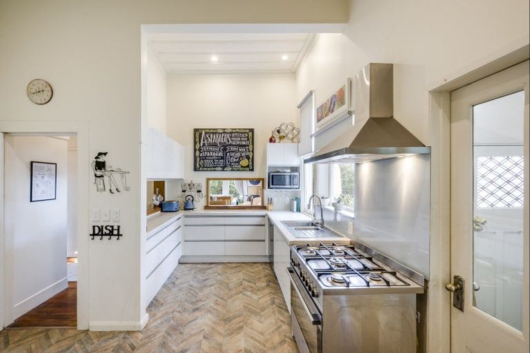 Photo of property in 506 Market Street South, Hastings, 4122