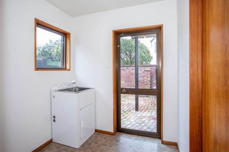 Photo of property in 1/28 Thornycroft Street, Fendalton, Christchurch, 8052