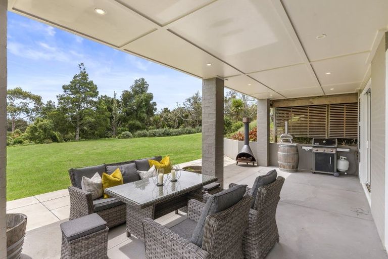 Photo of property in 497 Whitford Road, Whitford, Howick, 2571