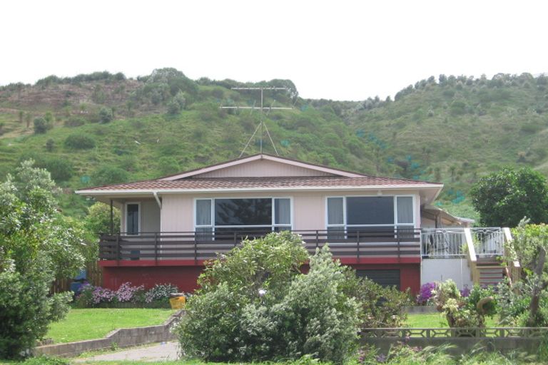 Photo of property in 70 Moana Road, Okitu, Gisborne, 4010