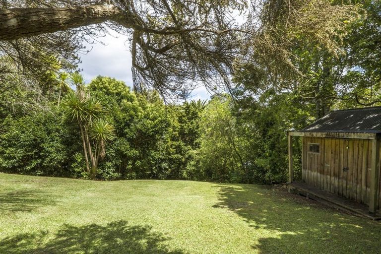 Photo of property in 3a Park Rise, Campbells Bay, Auckland, 0630