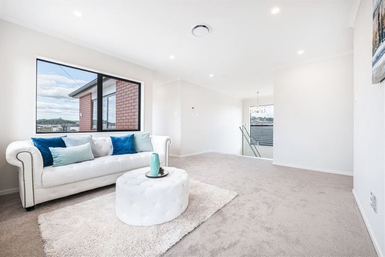 Photo of property in 42b Donegal Park Drive, Flat Bush, Auckland, 2019