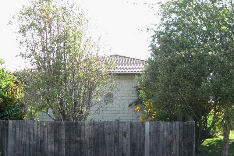 Photo of property in 1/5 James Condon Place, Redwood, Christchurch, 8051