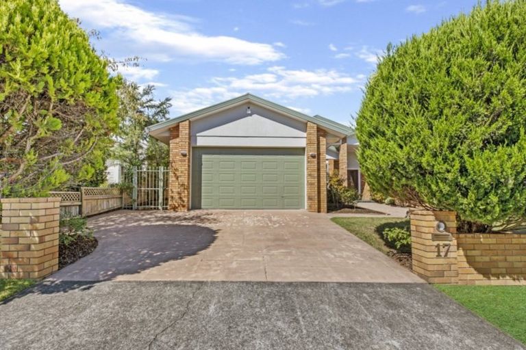 Photo of property in 17 Bronte Place, Somerville, Auckland, 2014