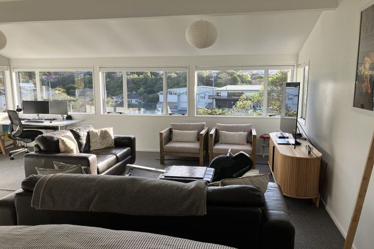 Photo of property in 50 Delhi Crescent, Khandallah, Wellington, 6035