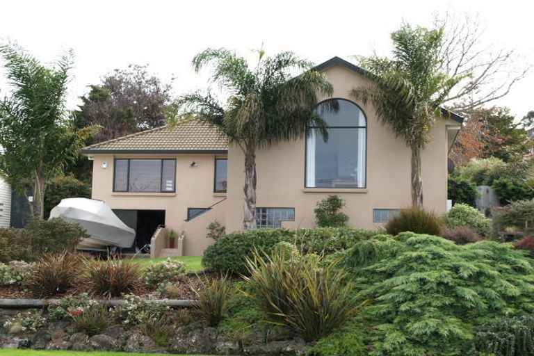 Photo of property in 13 Alexander Street, Cockle Bay, Auckland, 2014