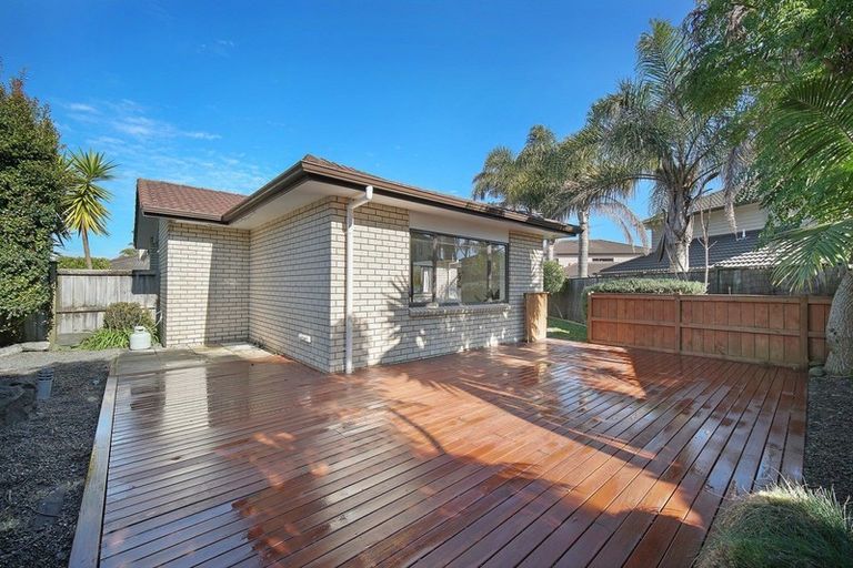 Photo of property in 12 Breon Place, Flat Bush, Auckland, 2016