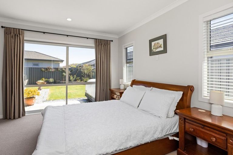 Photo of property in 11 Aoraki Road, Poraiti, Napier, 4112