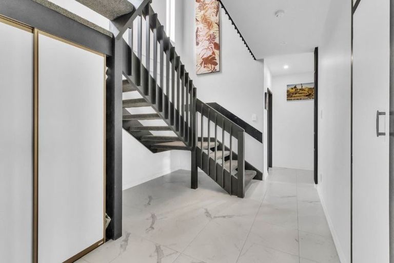 Photo of property in 169 Soleares Avenue, Mount Pleasant, Christchurch, 8081