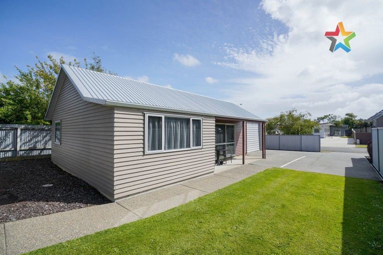 Photo of property in 12a-c Camden Street, Turnbull Thomson Park, Invercargill, 9810