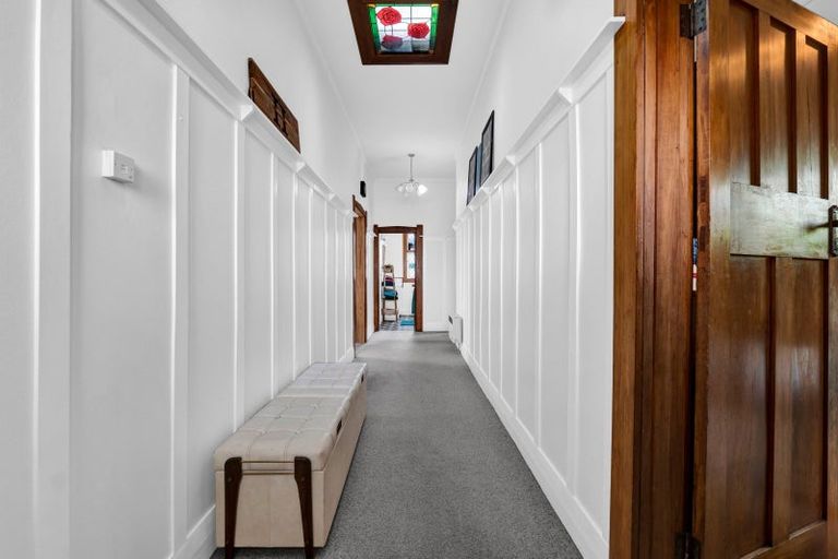 Photo of property in 17 Clifford Street, Hawera, 4610