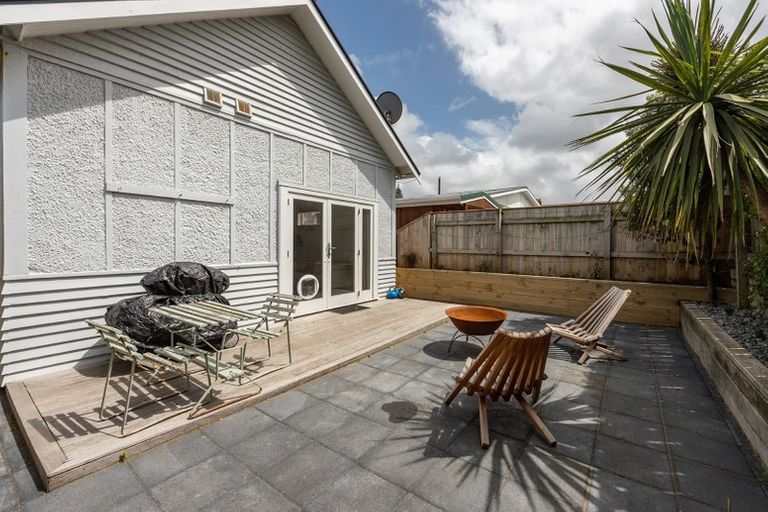 Photo of property in 99a Freyberg Street, Lyall Bay, Wellington, 6022