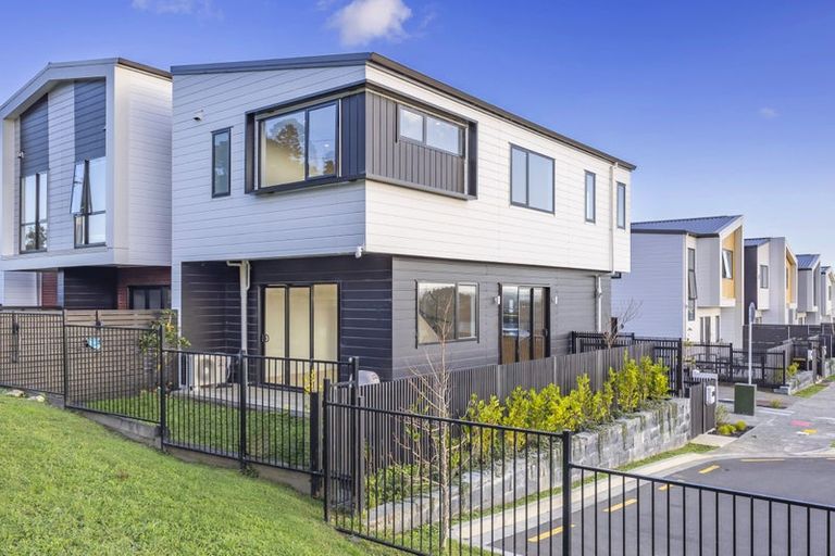 Photo of property in 28a Balthazar Road, Kumeu, 0810