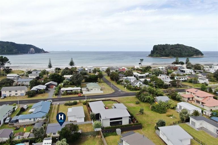 Photo of property in 609b Ocean Road, Whangamata, 3620