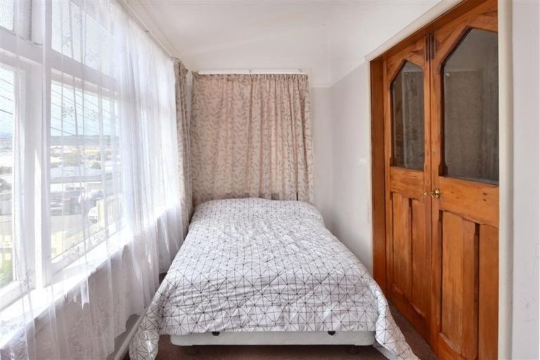 Photo of property in 2 Samoa Street, Kilbirnie, Wellington, 6022