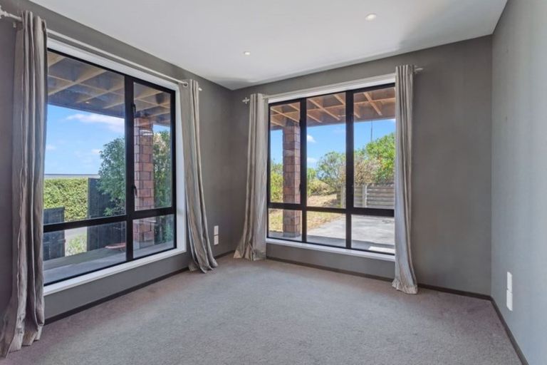 Photo of property in 3 Sedbergh Place, Westmorland, Christchurch, 8025