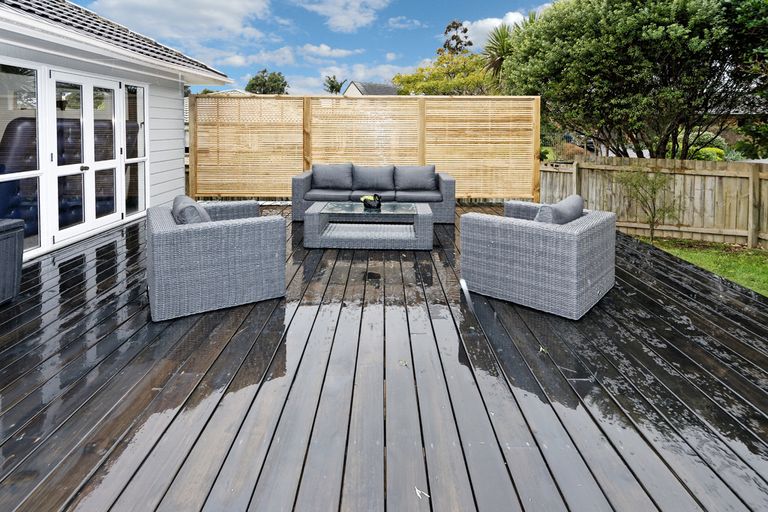 Photo of property in 50a Godley Road, Green Bay, Auckland, 0604