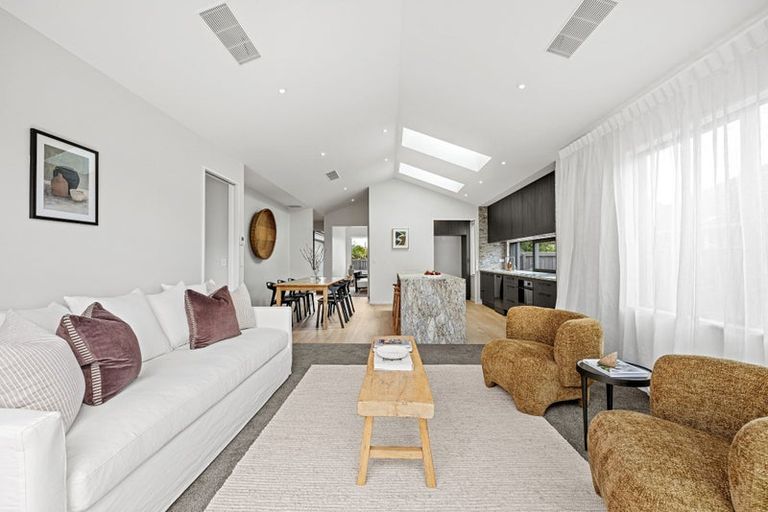 Photo of property in 17 Bradshaw Terrace, Riccarton, Christchurch, 8011