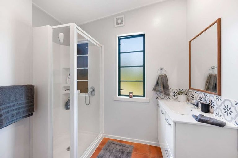 Photo of property in 3b Laing Cove, Havelock North, 4130