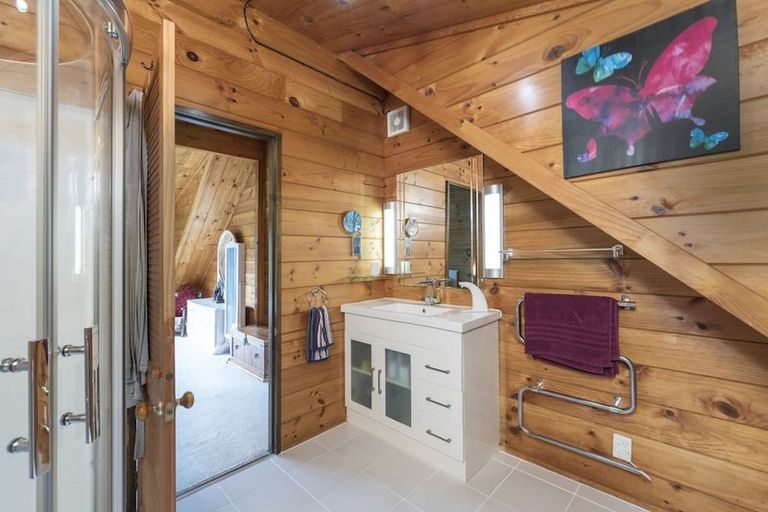 Photo of property in 804b Beach Road, Browns Bay, Auckland, 0630