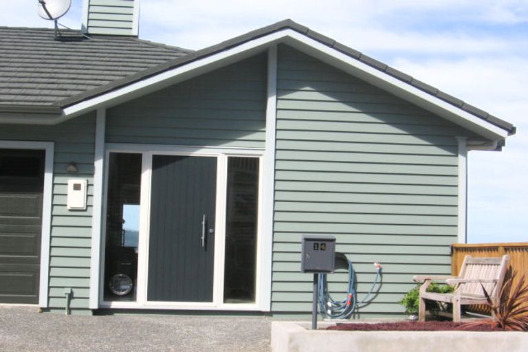 Photo of property in 14 Cameron Street, Kaiwharawhara, Wellington, 6035