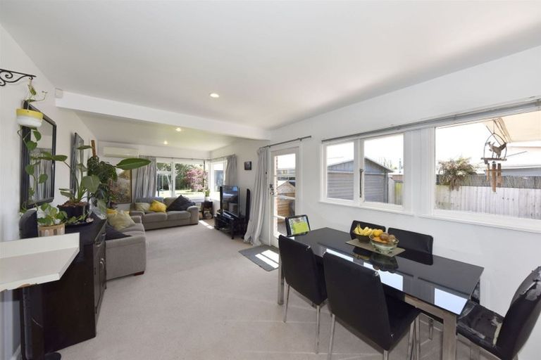 Photo of property in 853 Main North Road, Belfast, Christchurch, 8051