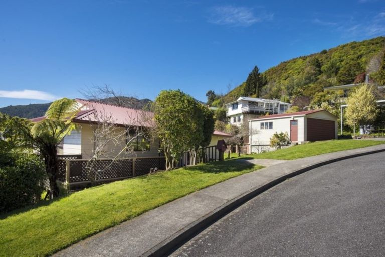 Photo of property in 3 Webster Place, Picton, 7220