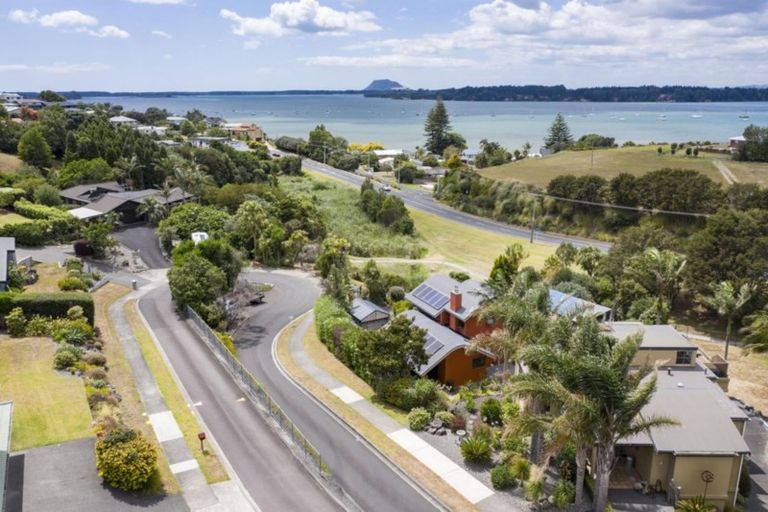 Photo of property in 28 Owen Place, Omokoroa, 3114