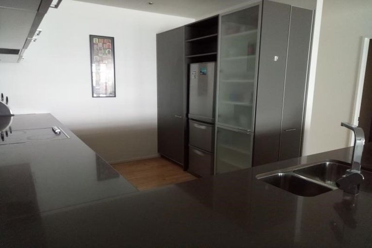 Photo of property in 407/7 Humber Street, Pandora, Napier, 4110