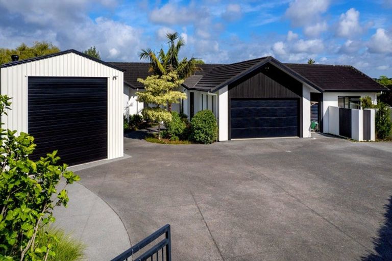 Photo of property in 10 Cochrane Drive, Kerikeri, 0230
