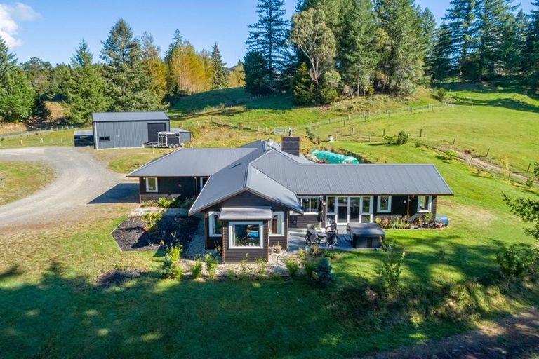 Photo of property in 16 Forest Road, Oruanui, Taupo, 3384