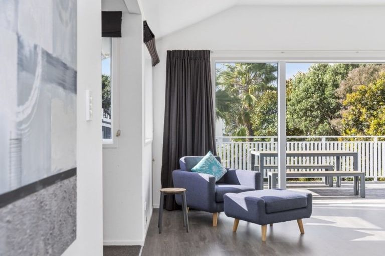 Photo of property in 379b Oceanbeach Road, Mount Maunganui, 3116