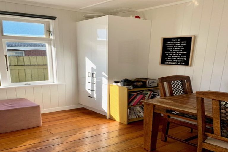 Photo of property in 21 Rata Street, Roslyn, Palmerston North, 4414