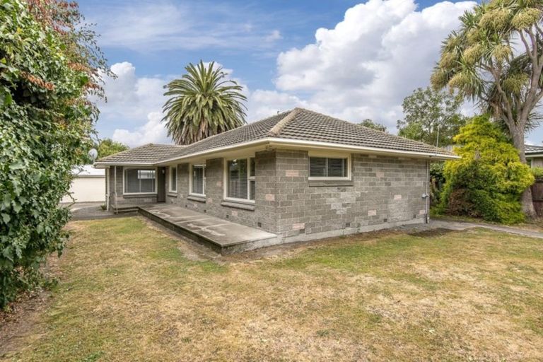 Photo of property in 17 Reading Street, Upper Riccarton, Christchurch, 8041
