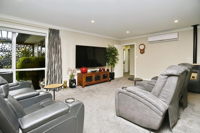 Photo of property in 33 Macphail Avenue, Rangiora, 7400