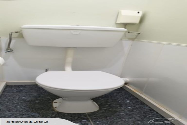 Photo of property in 52 Stokes Valley Road, Stokes Valley, Lower Hutt, 5019