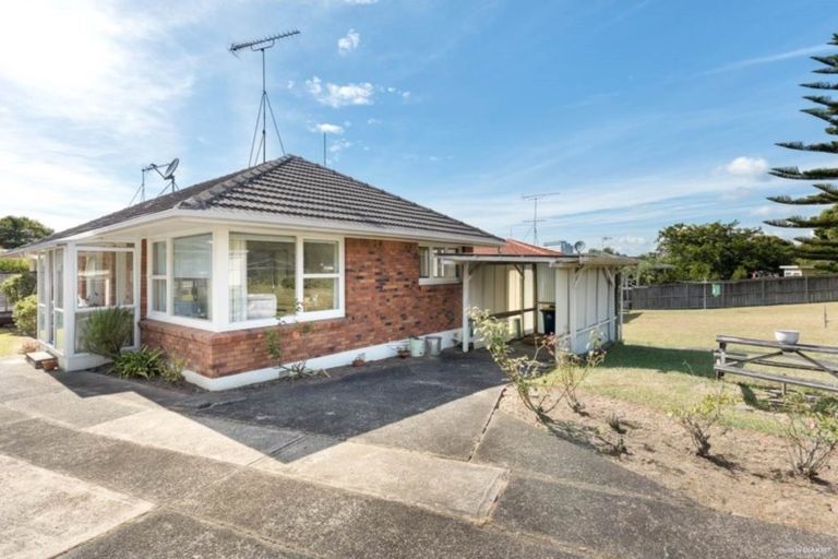 Photo of property in 2/6 Margaret Place, Milford, Auckland, 0620