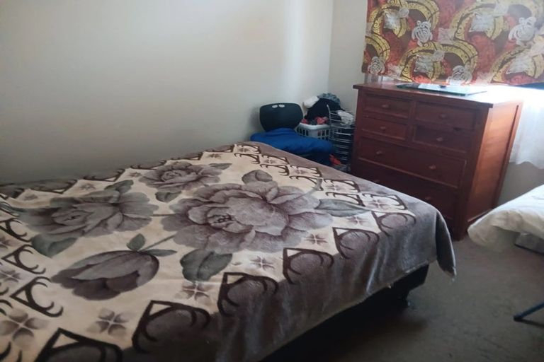 Photo of property in 2/3 Ririno Place, Manurewa, Auckland, 2102