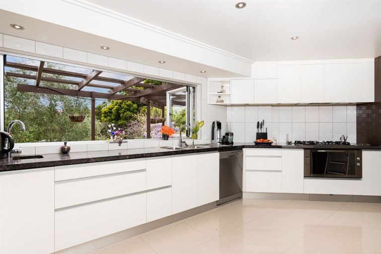 Photo of property in 121 Pomona Road, Kumeu, 0891