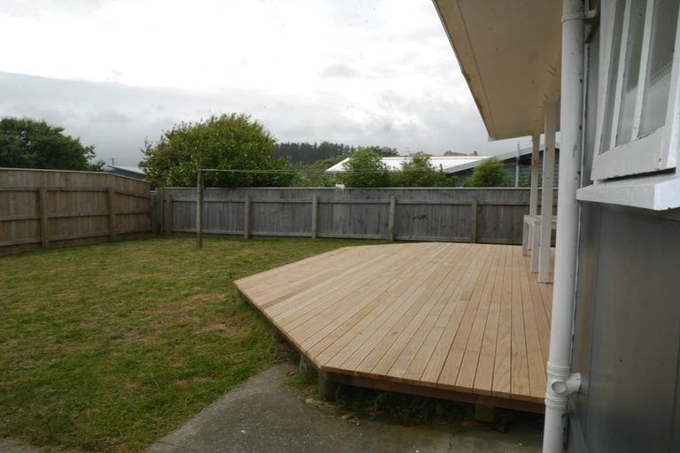 Photo of property in 17 Hemara Street, Waikanae Beach, Waikanae, 5036