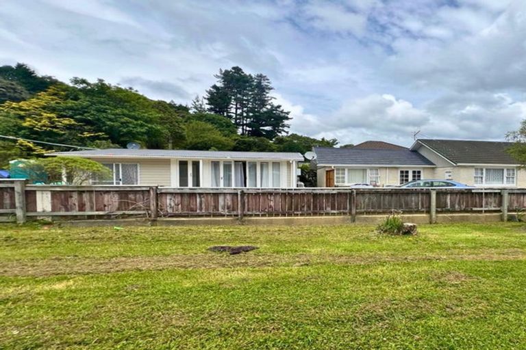 Photo of property in 107 Main Road, Wainuiomata, Lower Hutt, 5014