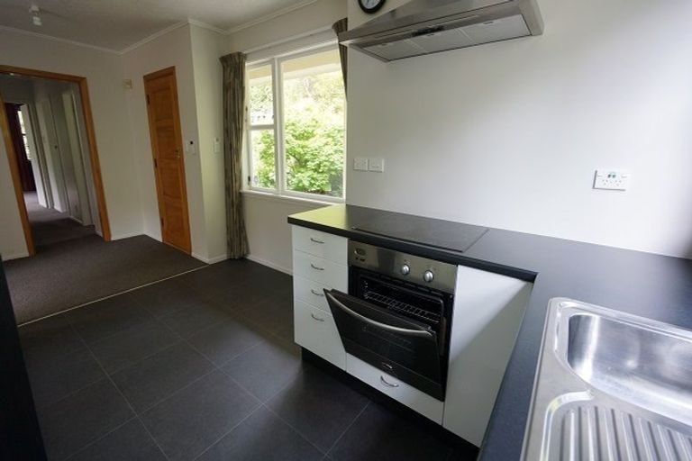 Photo of property in 110 Normandale Road, Normandale, Lower Hutt, 5010