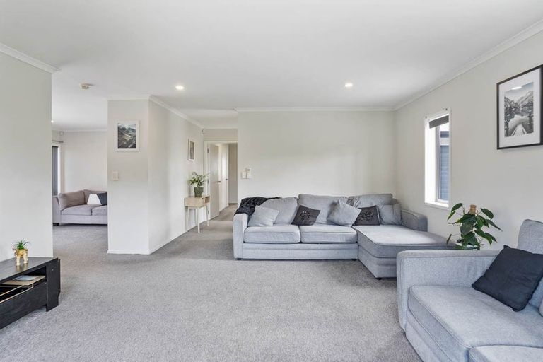 Photo of property in 16 Moira Drive, Tuakau, 2121