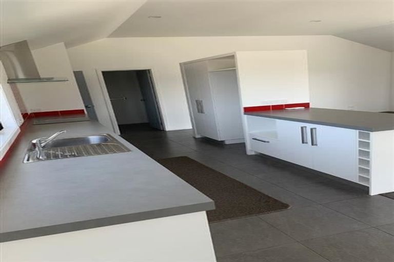 Photo of property in 6 Penrith Road, Poraiti, Napier, 4182