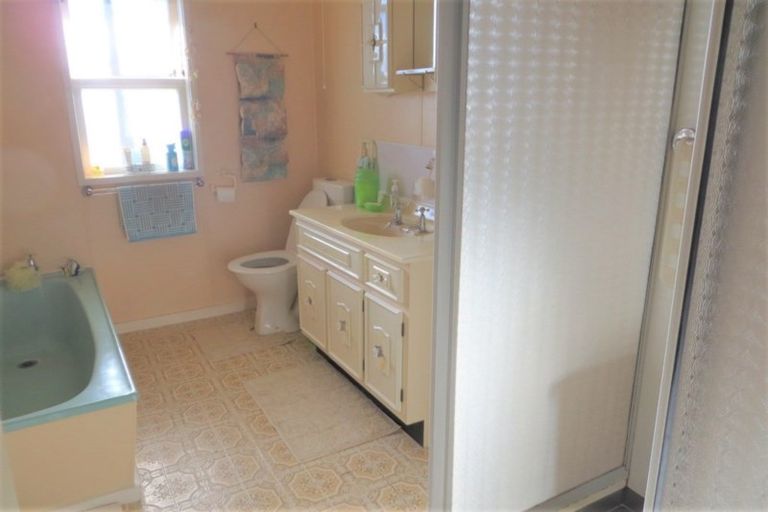 Photo of property in 8 Brick Street, Te Aroha, 3320