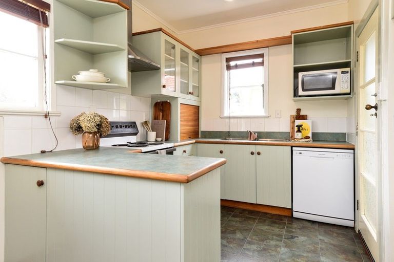 Photo of property in 5 Galway Avenue, Hamilton East, Hamilton, 3216