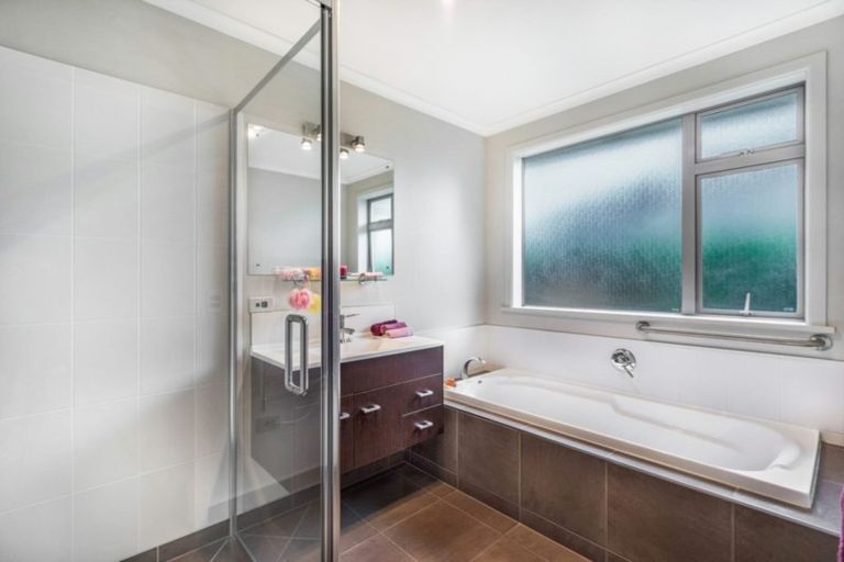 Photo of property in 19 Malbec Place, Rototuna, Hamilton, 3210